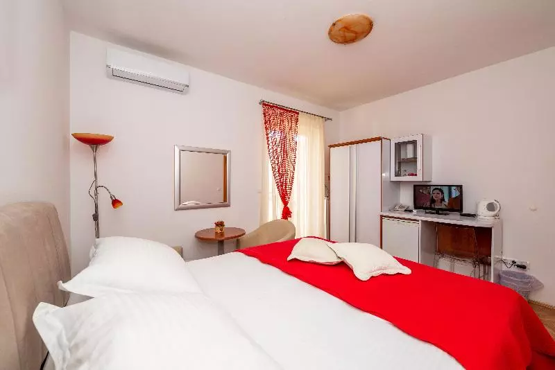 バルコニー付きスタンダードルーム, Apartmani Trogir