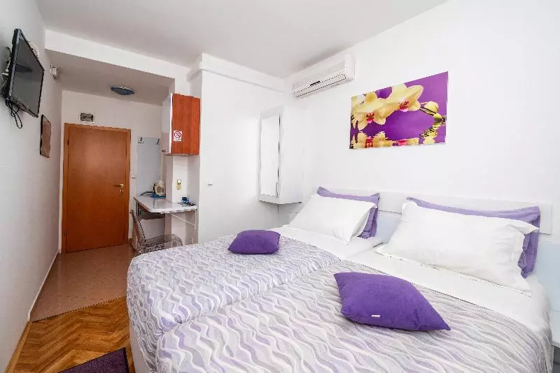 エコノミールーム, Apartmani Trogir