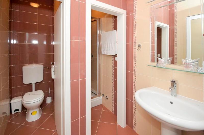 חדר אקונומי, Apartmani Trogir