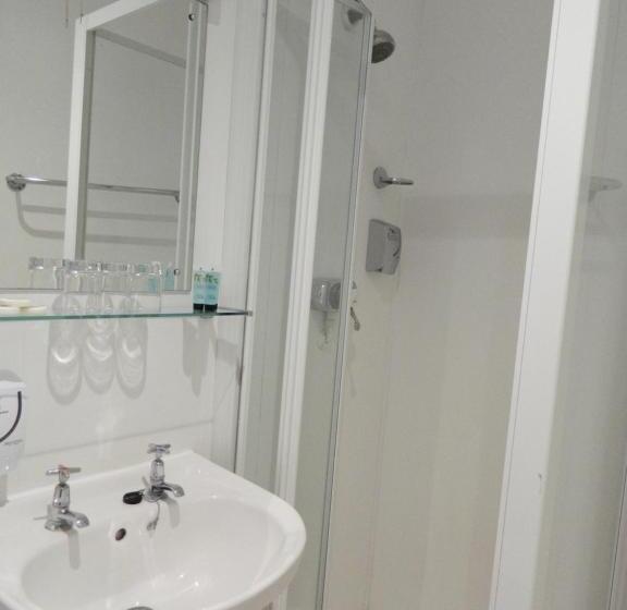 스탠다드 룸, Afton