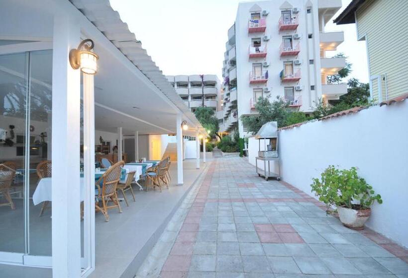 Standard Triple Room, Amos