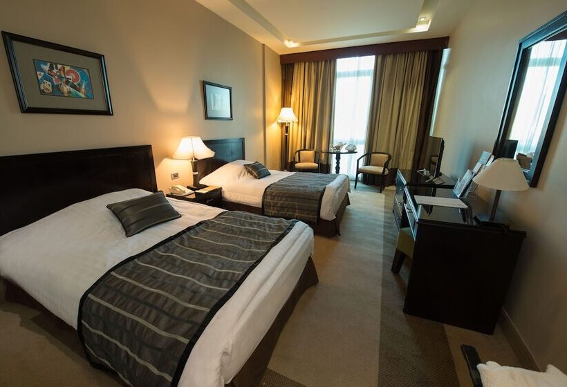 اتاق لوکس, Century Park