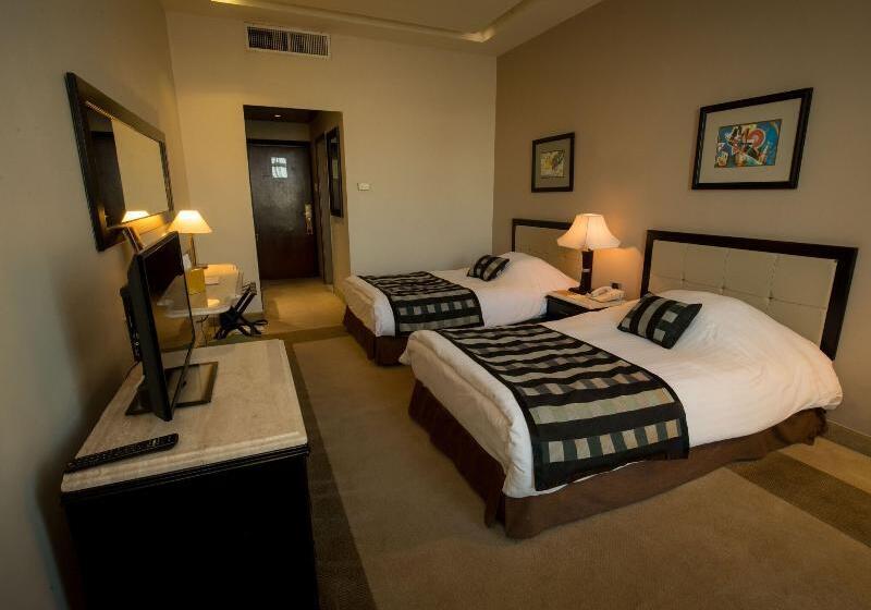 اتاق لوکس, Century Park