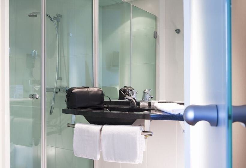 컴포트 룸, Escale Oceania Rennes Cap Malo