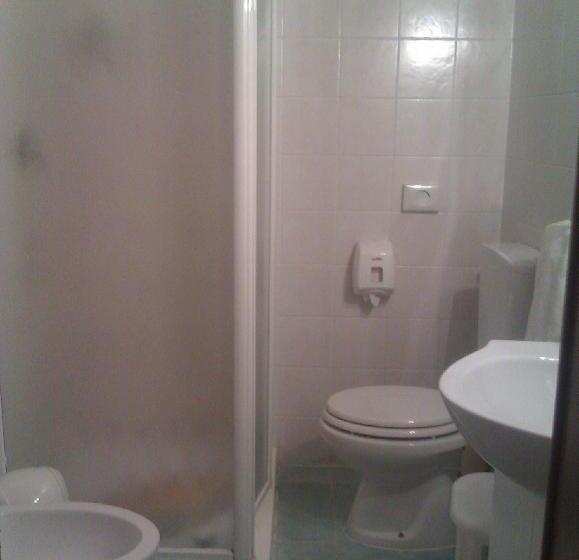 Chambre Standard Individuelle, Europa