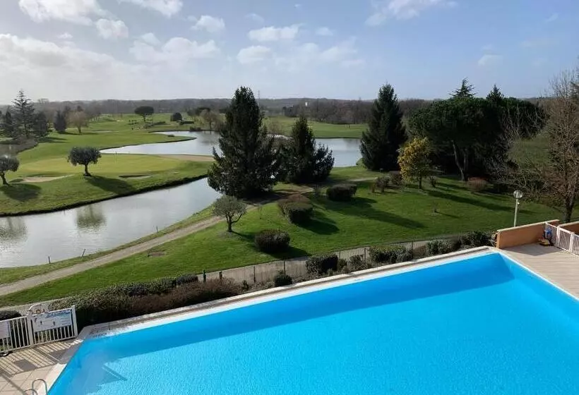 ゴルフビュースタンダードルーム, Mercure Toulouse Aéroport Golf De Seilh