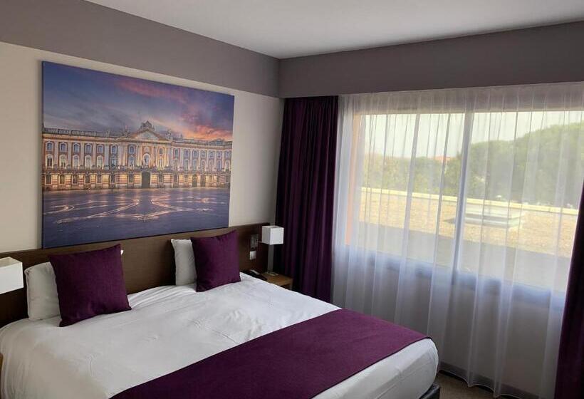 غرفة قياسية مطلة على ملعب الجولف, Mercure Toulouse Aéroport Golf De Seilh