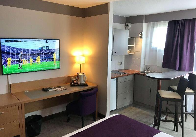 إستوديو قياسى, Mercure Toulouse Aéroport Golf De Seilh