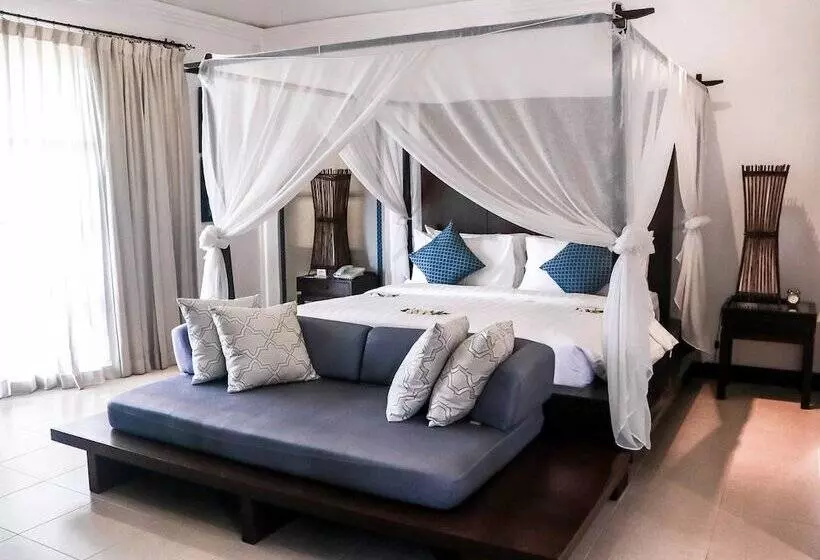 ویلای 4 خوابه, Kanda Residences Pool Villas