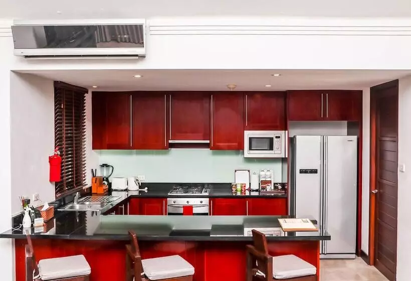 ویلای 4 خوابه, Kanda Residences Pool Villas