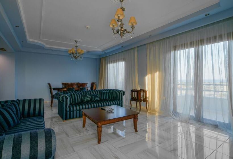 سوئیت اجرایی با چشمانداز دریا, Nefeli