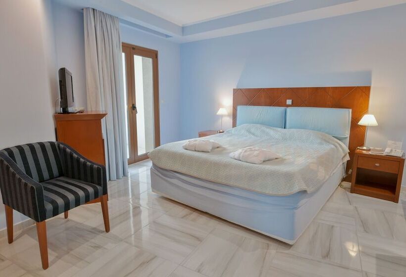 سوئیت اجرایی با چشمانداز دریا, Nefeli