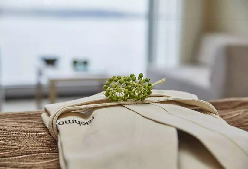 Sviitti, Richmond Nua Wellness Spa   Adult Only