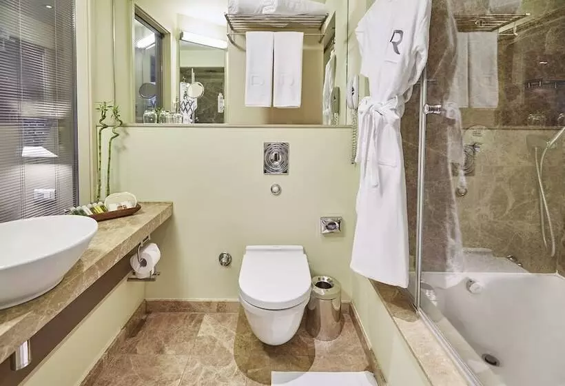 Sviitti, Richmond Nua Wellness Spa   Adult Only