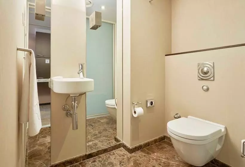 Seniorsviitti, Richmond Nua Wellness Spa   Adult Only