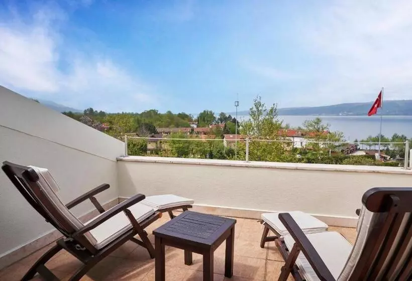 Sviitti Poreallas, Richmond Nua Wellness Spa   Adult Only