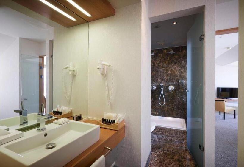 سوییت, Richmond Nua Wellness Spa   Adult Only