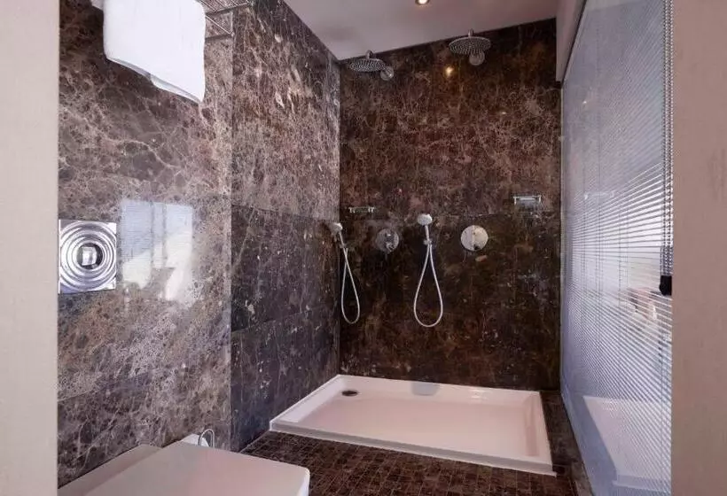 Sviitti, Richmond Nua Wellness Spa   Adult Only