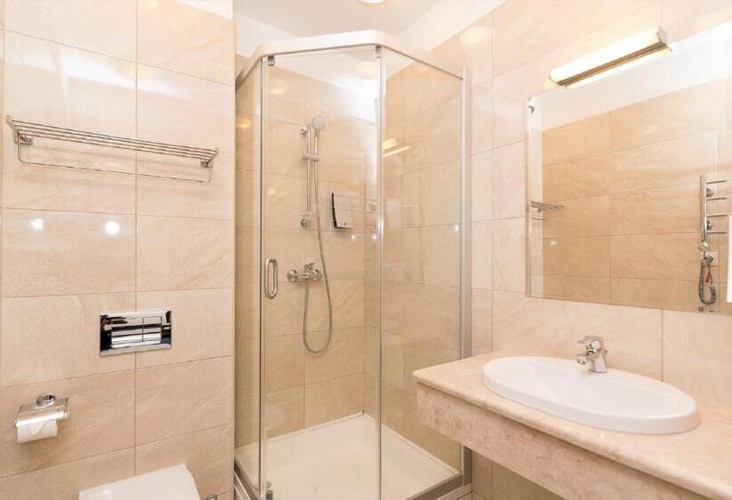 اتاق استاندارد, Gertrude Hotel Self Check In