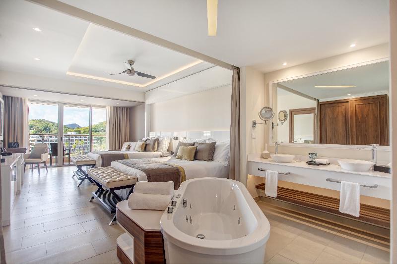 Junior Suite Deluxe Vista Mar, Royalton Saint Lucia, An Autograph Collection - All Inclusive Resort