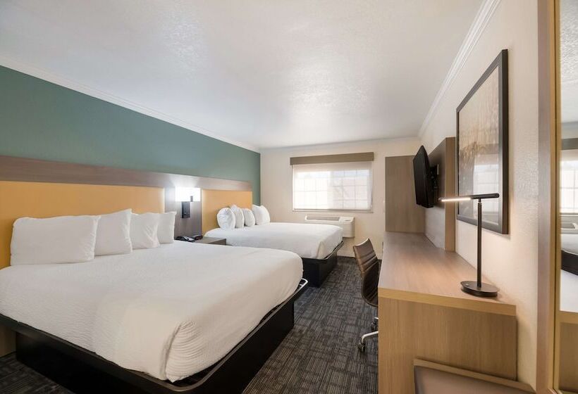 Номер Стандарт 2 Двуспальные Кровати, Comfort Inn