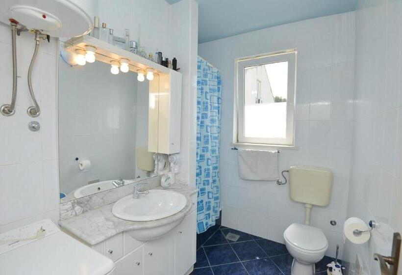 דירת חדר נוף לגינה, Villa Elly