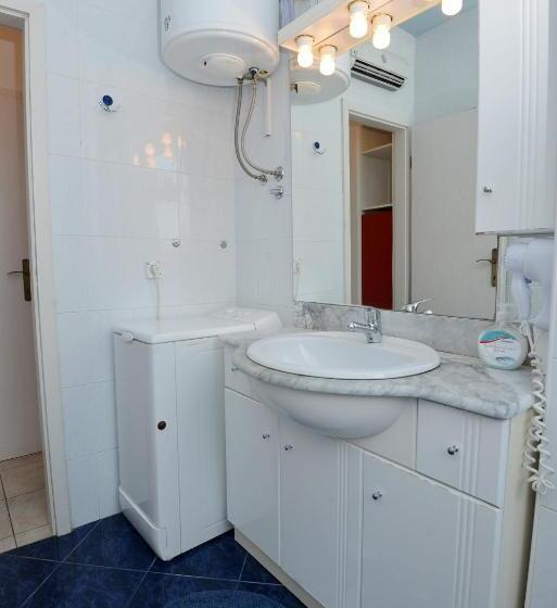 דירת חדר נוף לגינה, Villa Elly