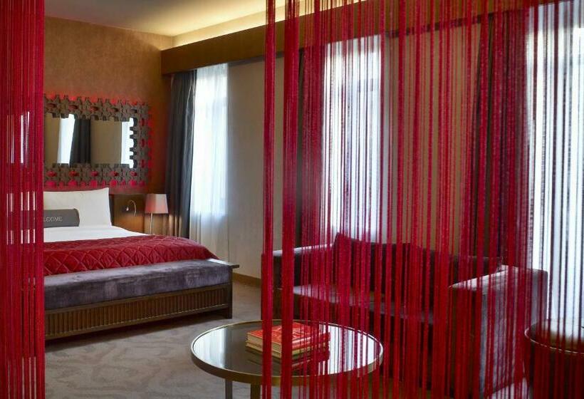 キングサイドベッドのスタンダードワンルーム, W Istanbul