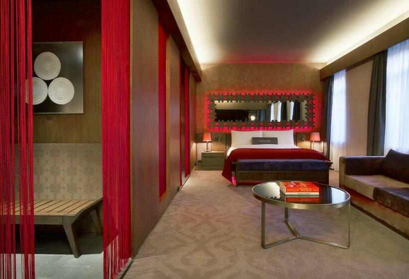 キングサイドベッドのスタンダードワンルーム, W Istanbul