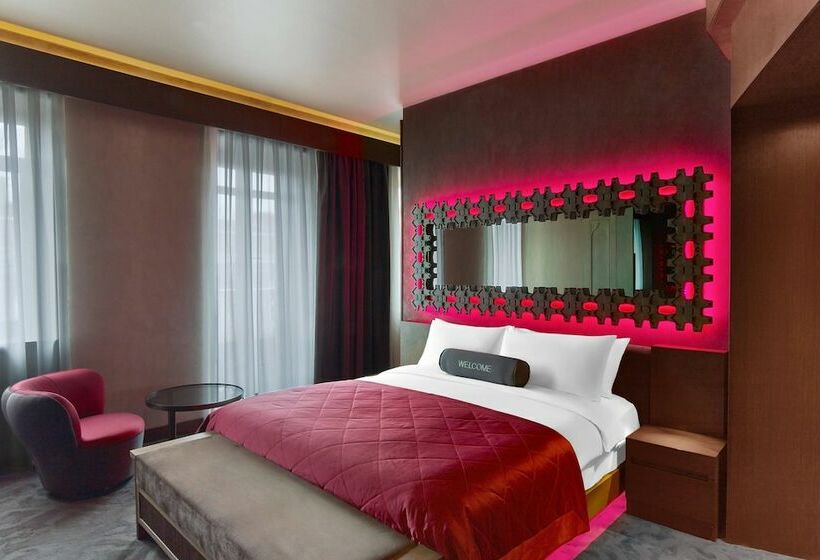 キングサイズベッドのスイートルーム, W Istanbul