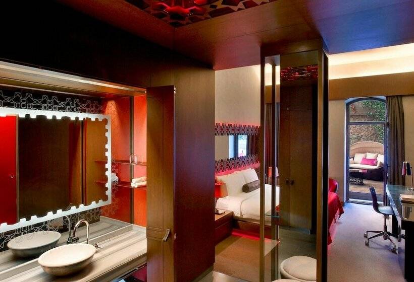 ダブルベッドスタンダードルーム, W Istanbul