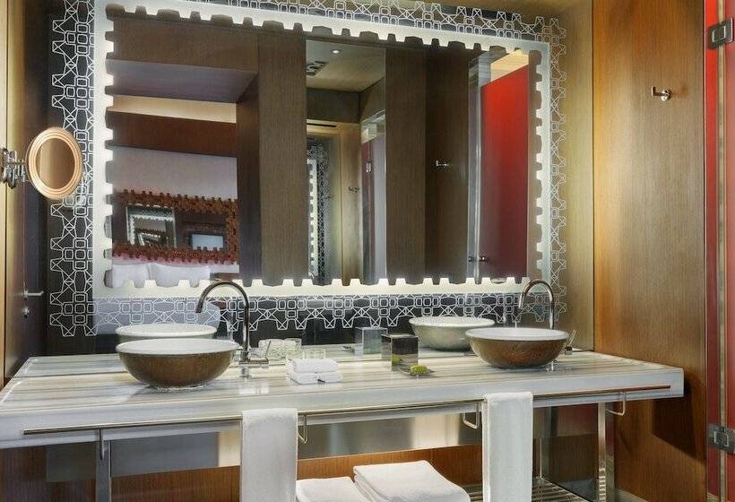 ダブルベッドスタンダードルーム, W Istanbul