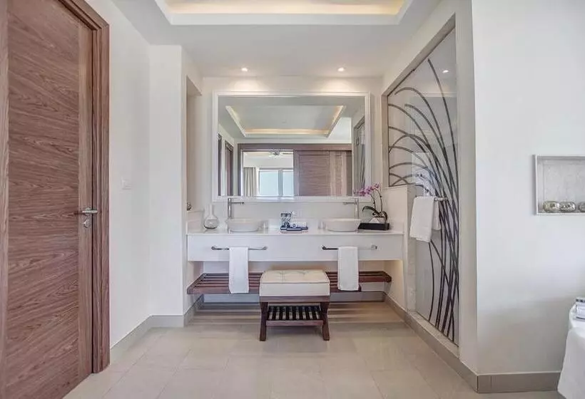 ジュニアスイートクラブ シービュー, Royalton Saint Lucia, An Autograph Collection - All Inclusive Resort