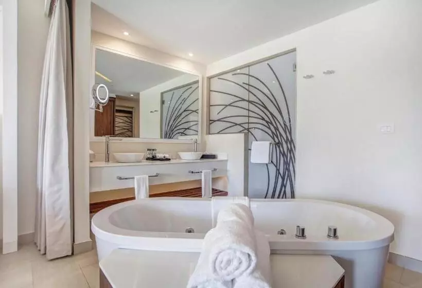 ジュニアスイートクラブ シービュー, Royalton Saint Lucia, An Autograph Collection - All Inclusive Resort