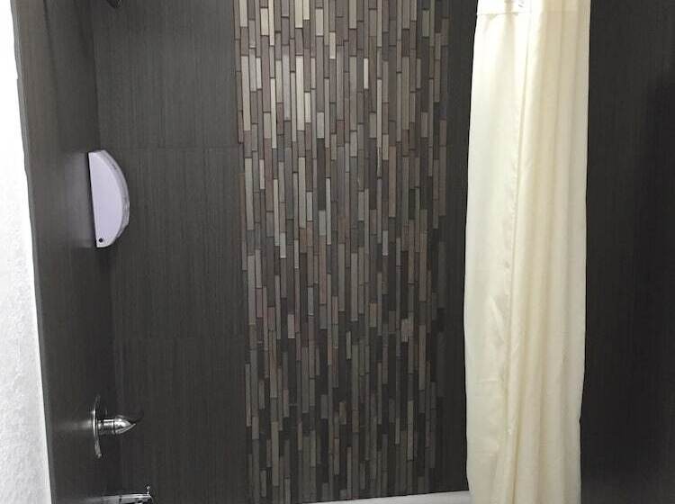 جناح, Americas Best Value Inn   Milpitas