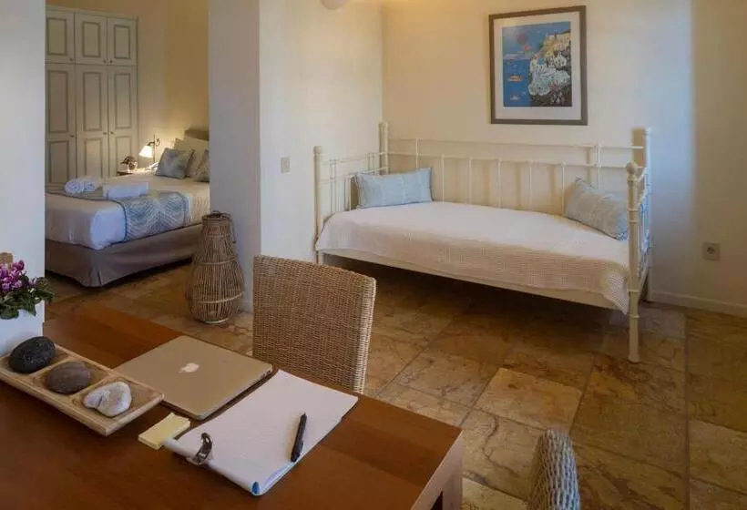 Sviitti, Aria Lito Mansion