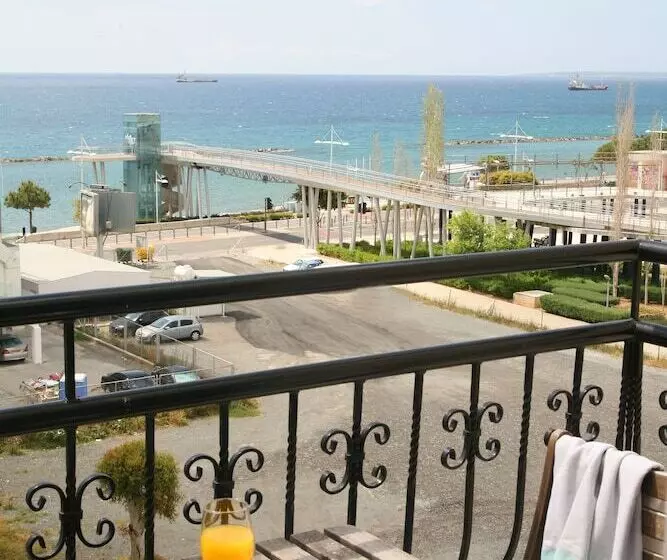 Superior Studio Sea View, Chrielka