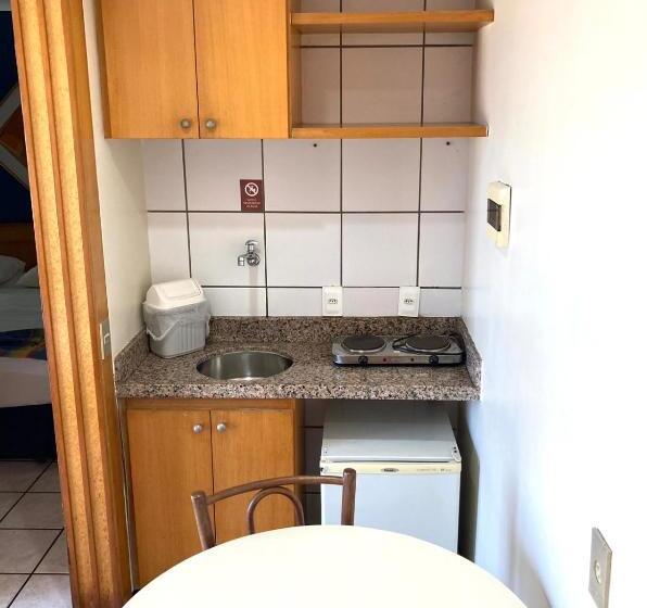 דירת חדר נוף לים, Flat Classic