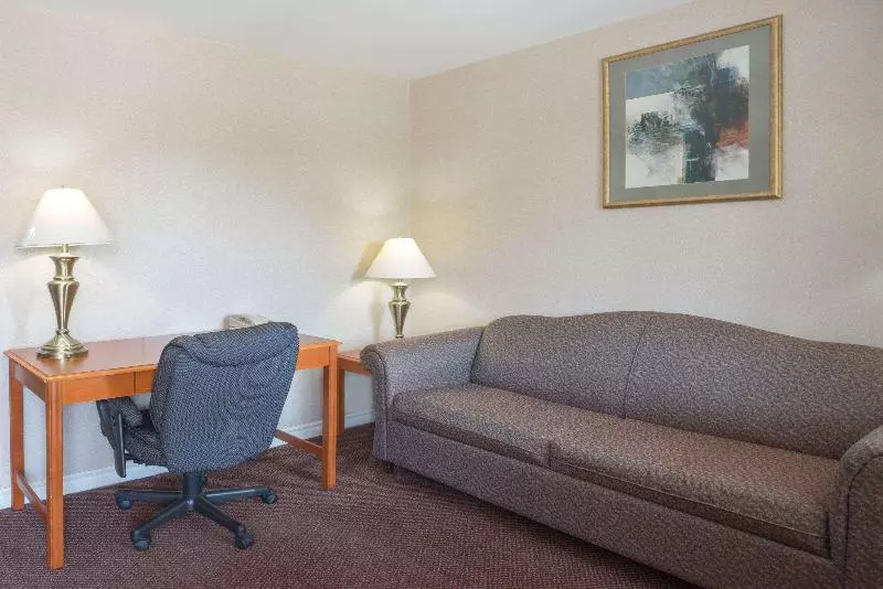 キングサイズベッドのスイートルーム, Hilton Garden Inn Springfield, Ma