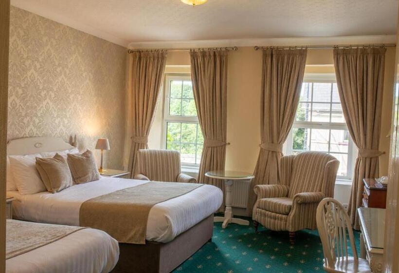 스탠다드 트리플 룸, Kee S