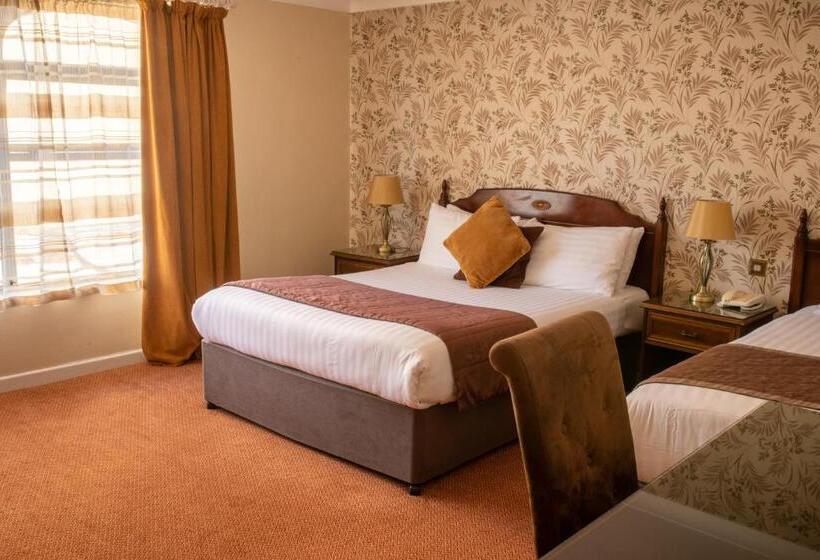 스탠다드 트리플 룸, Kee S