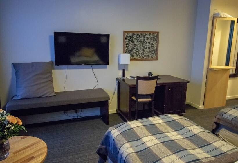 غرفة قياسية, Lakselv