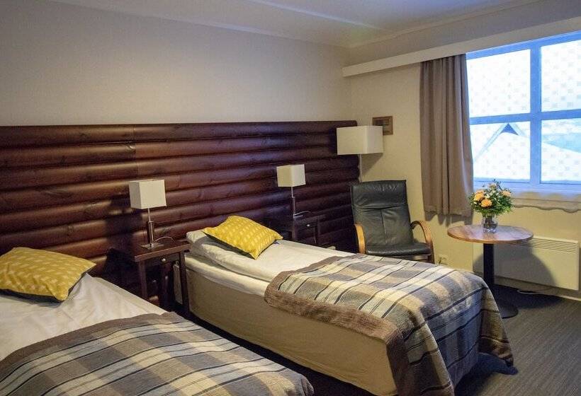 غرفة قياسية, Lakselv