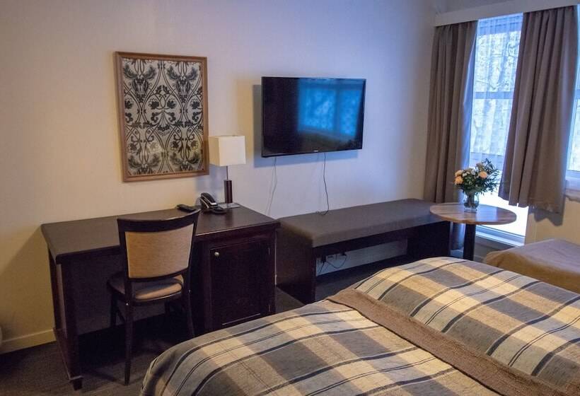 غرفة عائلية, Lakselv