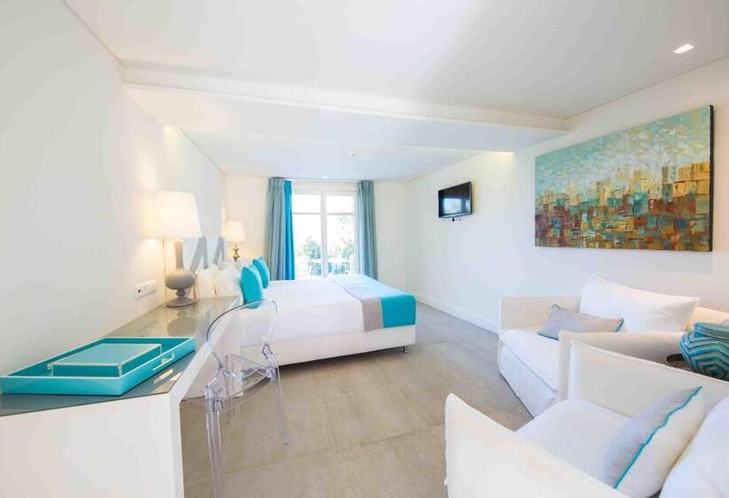 سوییت جونیور با چشمانداز دریا, Marpunta Resort, Santikos Collection