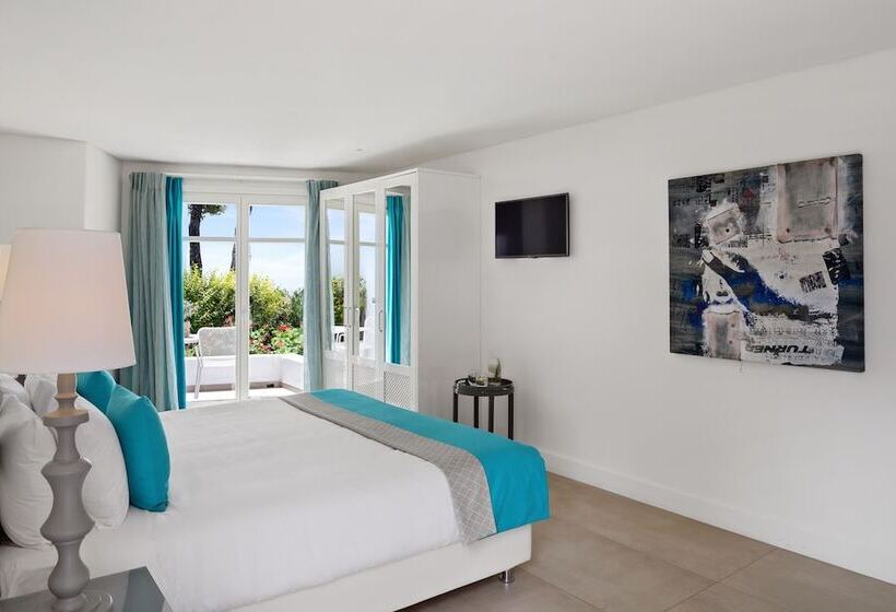 سوییت جونیور با چشمانداز دریا, Marpunta Resort, Santikos Collection