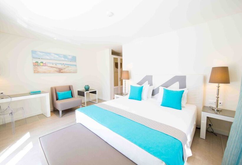 سوییت با چشمانداز دریا, Marpunta Resort, Santikos Collection