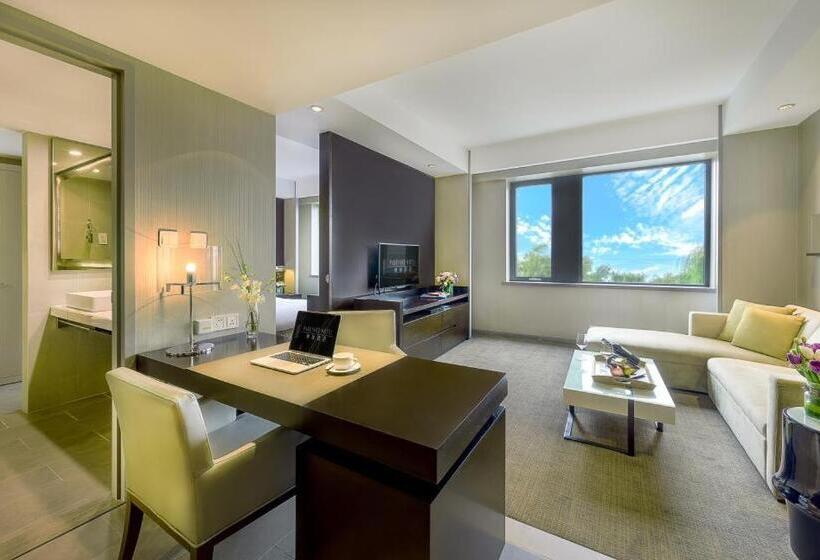 Deluxe Suite, Shanghai Parkyard