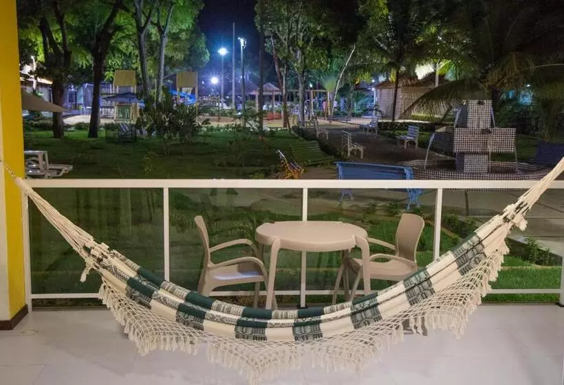 سوییت لوکس, Praia Dourada