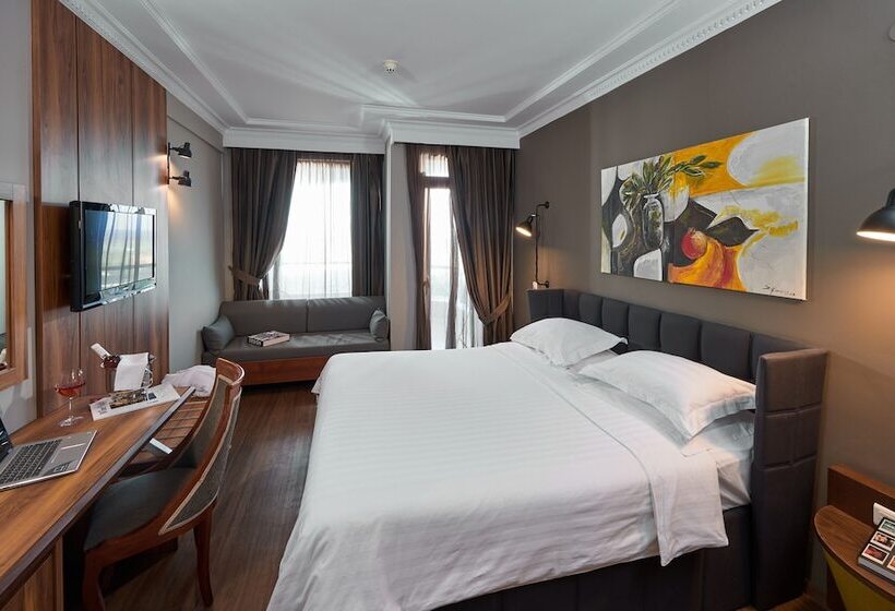 غرفة قياسية مطلّة علي البحر, Royal Hotel Thessaloniki